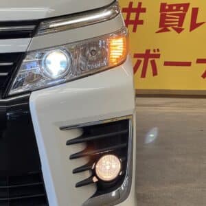 VOXY　ヴォクシー　ZS煌　【特別仕様車】