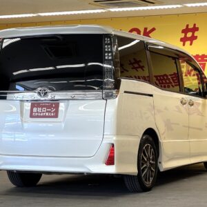 VOXY　ヴォクシー　ZS煌　【特別仕様車】