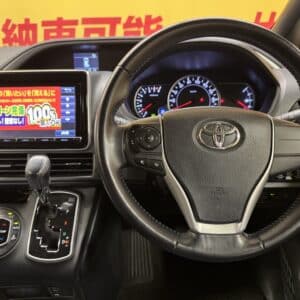 VOXY　ヴォクシー　ZS煌　【特別仕様車】