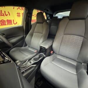 COROLLA　SPORTS　カローラスポーツ　HV-G　