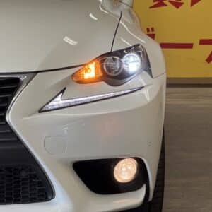 LEXUS　レクサス　IS300ｈ ＂ハイブリッド車＂