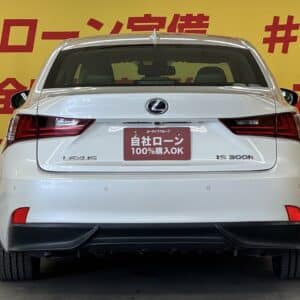 LEXUS　レクサス　IS300ｈ ＂ハイブリッド車＂