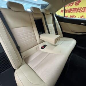 LEXUS　レクサス　IS300ｈ ＂ハイブリッド車＂