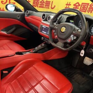 Ferrari　フェラーリ　カリフォルニアＴ　【ディーラー車】【右ハンドル】