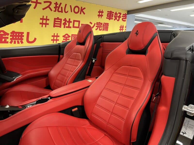 Ferrari フェラーリ カリフォルニアT 【ディーラー車】【右ハンドル】