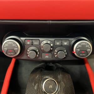 Ferrari　フェラーリ　カリフォルニアＴ　【ディーラー車】【右ハンドル】