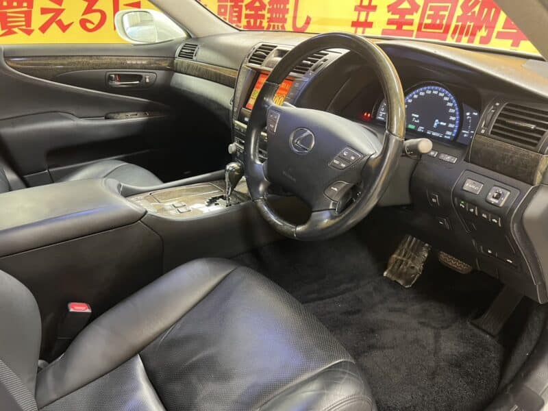 LEXUS レクサス LS600h Iパッケージ