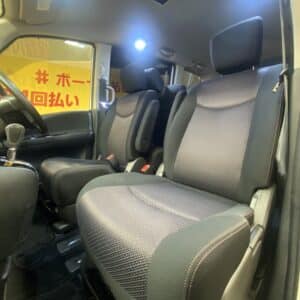 SERENA　セレナ　ハイウェイスター Vセレクション【カスタム車両】【総合評価優良車両】【車検２年付】【タイヤ４本新品】