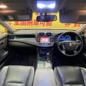 CROWN　クラウン　ハイブリッド