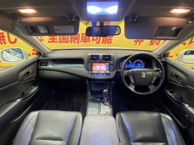 CROWN クラウン ハイブリッド