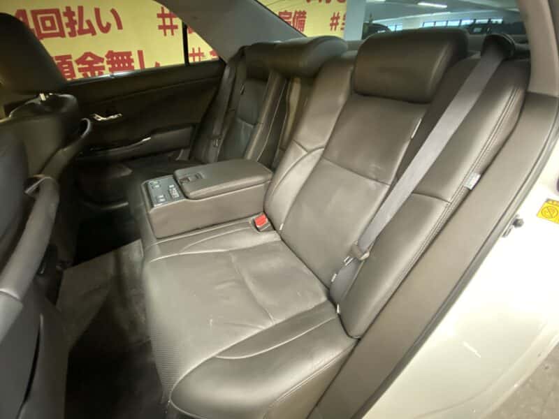 CROWN クラウン ハイブリッド