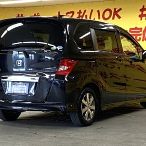 FREED　フリード　Gエアロ　ハイウェイエディション【特別仕様車】【車検2年付】　
