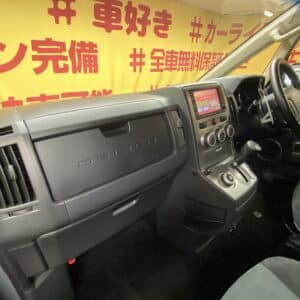 DELICA　デリカD5　Gナビパッケージ　【総合評価優良車】【４WD】【車検２年付】