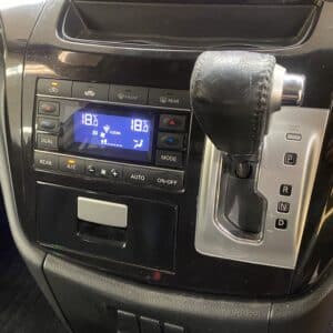 ELGRAND エルグランド ２５０ハイウェイスター