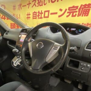 SERENA　セレナ　ハイウェイスター Vセレクション【特別仕様車】【総合評価優良車】