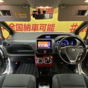 VOXY　ヴォクシーHV　V　【車検2年付】