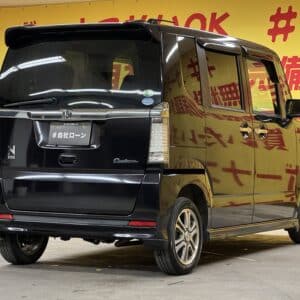 N-BOX　カスタム　G　Lパッケージ　【4WD】