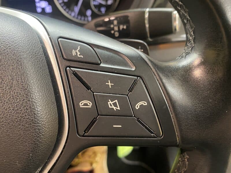 MERCEDES BENZ メルセデスベンツ B180 バリューパッケージ