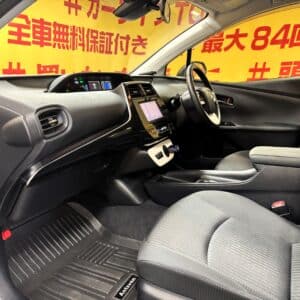 PRIUS　プリウス　S　【総合評価優良車】【カスタム】