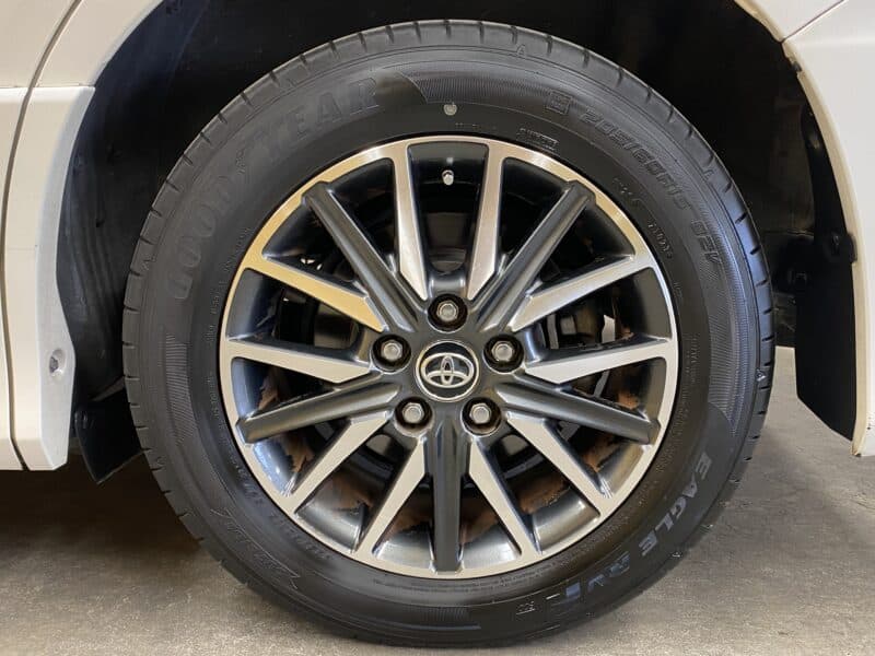 VOXY ヴォクシー ZS【総合評価優良車】