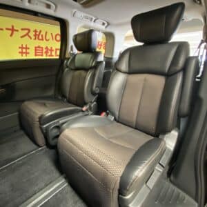 ELGRAND エルグランド ２５０ハイウェイスター