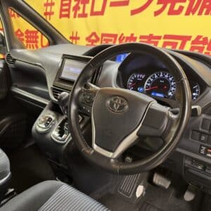VOXY　ヴォクシー　ＺＳ