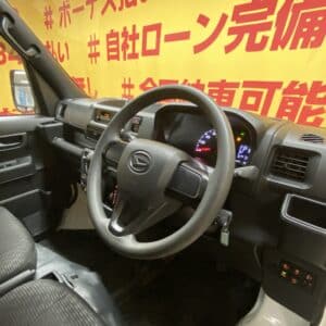 HIJET　ハイゼットカーゴ　デラックス【現行型】　