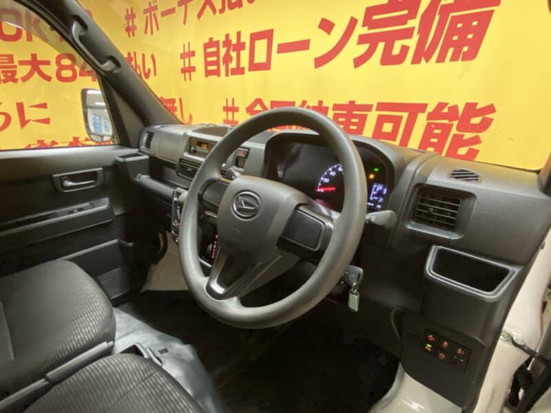 HIJET ハイゼットカーゴ デラックス【現行型】