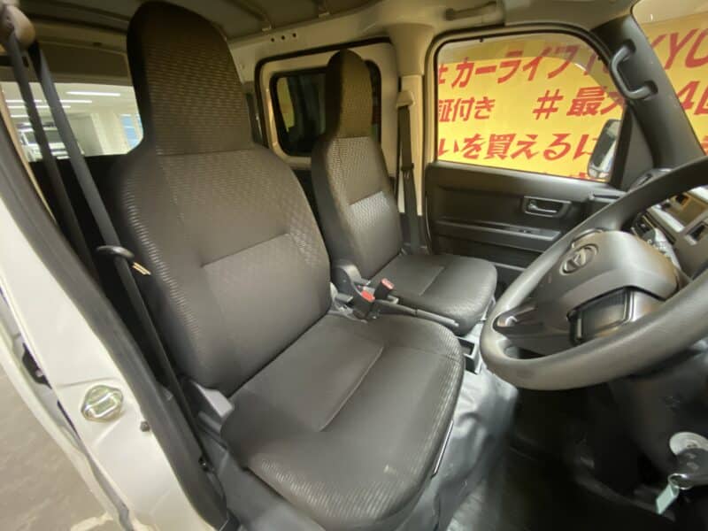 HIJET ハイゼットカーゴ デラックス【現行型】
