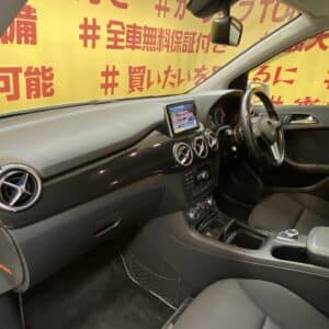 MERCEDES BENZ   メルセデスベンツ　B180　バリューパッケージ