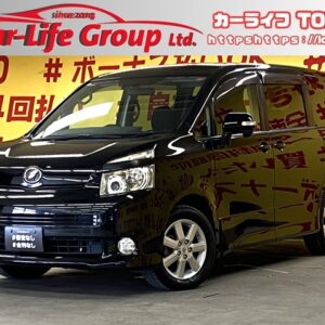 VOXY　ヴォクシー　ZS　