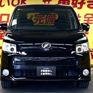VOXY　ヴォクシー　ZS　