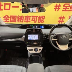PRIUS　プリウス　S　【4WD】【車検2年付】