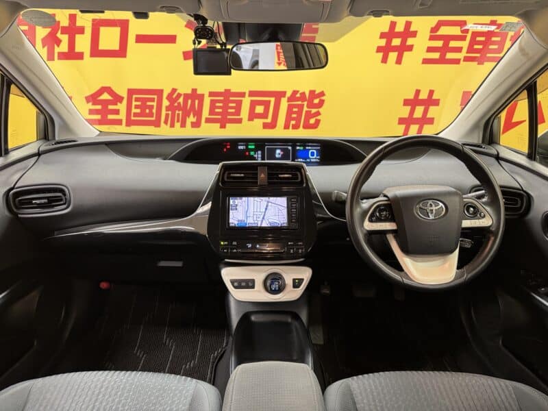 PRIUS プリウス S 【4WD】【車検2年付】