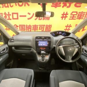 SERENA　セレナ　ライダー　ブラックライン　S-HV【特別仕様車】【車検2年付】【タイヤ4本新品】