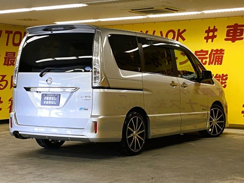 SERENA セレナ ライダー パフォーマンススペック S-ハイブリッド【特別仕様車】【車検2年付】