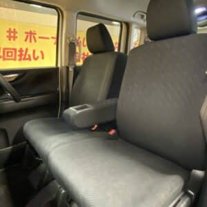 N-BOX　カスタム SSパッケージ　【特別仕様車】【４WD】【新品タイヤ付】