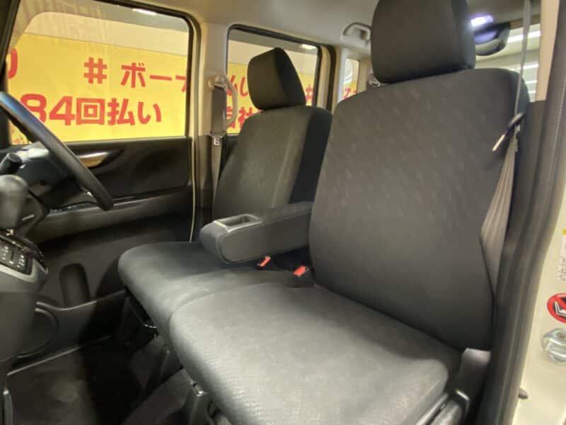 N-BOX カスタム SSパッケージ 【特別仕様車】【4WD】【新品タイヤ付】