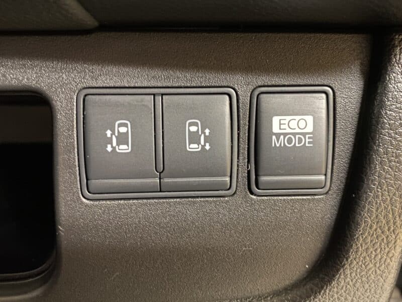 SERENA セレナ ハイウェイスター Vセレクション【特別仕様車】【総合評価優良車】