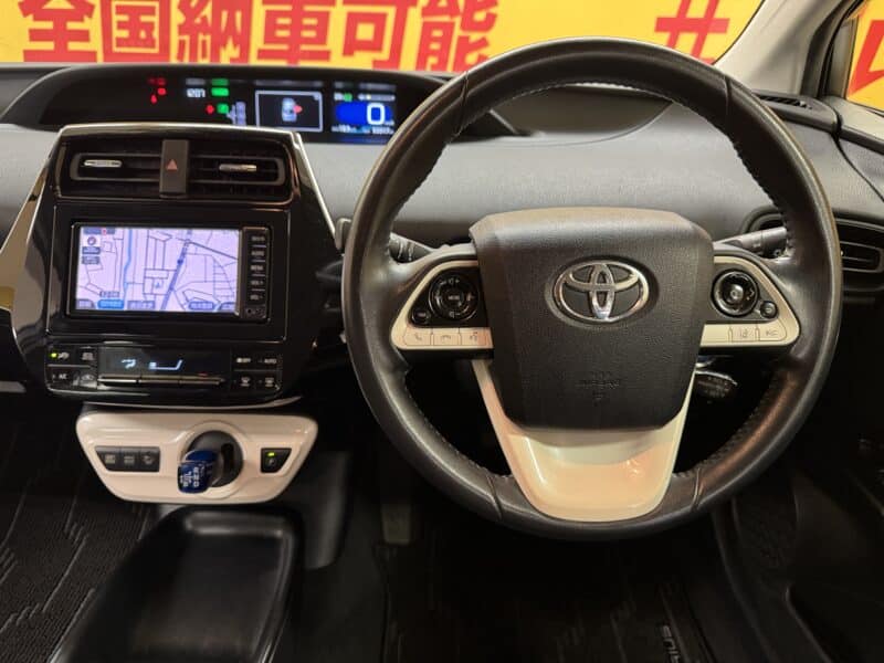 PRIUS プリウス S 【4WD】【車検2年付】