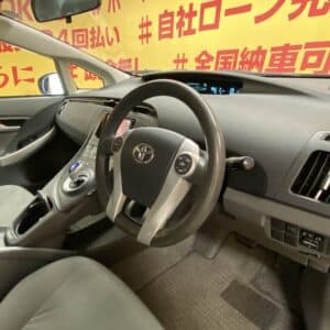 PRIUS　プリウス　S