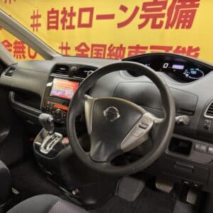 SERENA　セレナ　ハイウェイスター Vセレクション【特別仕様車】