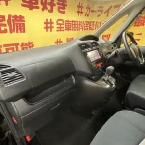 SERENA　セレナ　ライダー　ブラックライン　S-HV【特別仕様車】【車検2年付】【タイヤ4本新品】