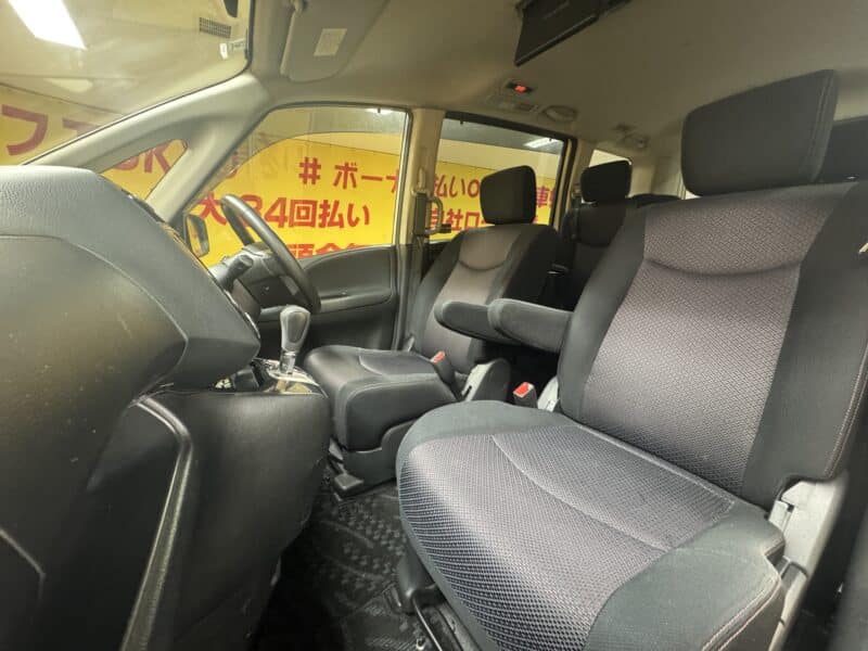 SERENA セレナ ハイウェイスター S-HV