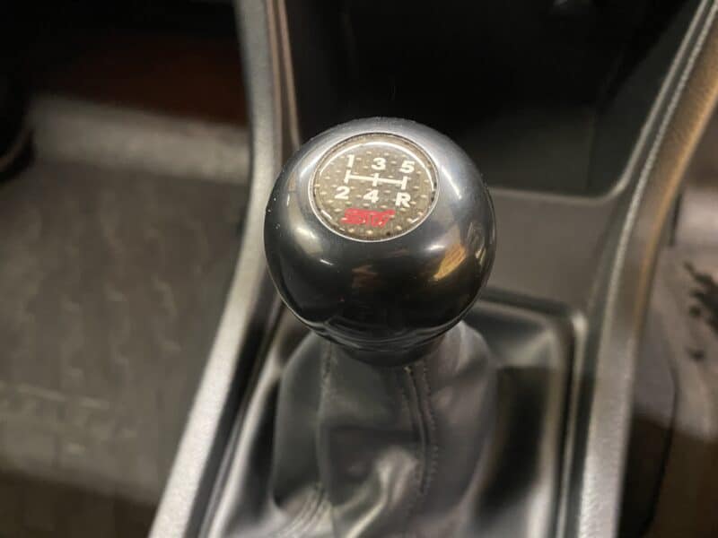 IMPREZA インプレッサスポーツ 1.6i【5MT】【4WD】