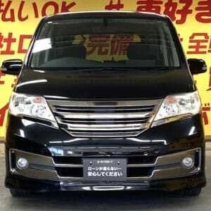 SERENA　セレナ　ライダー　ブラックライン　S-HV【特別仕様車】【車検2年付】【タイヤ4本新品】