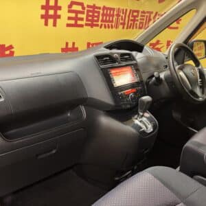 SERENA セレナ ハイウェイスター Jパッケージ 【特別仕様車】