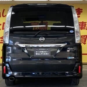 SERENA　セレナ　ライダー　ブラックライン　S-HV【特別仕様車】【車検2年付】【タイヤ4本新品】