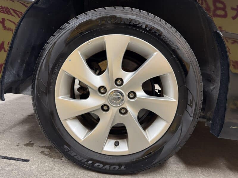 SERENA セレナ ハイウェイスター Jパッケージ 【特別仕様車】