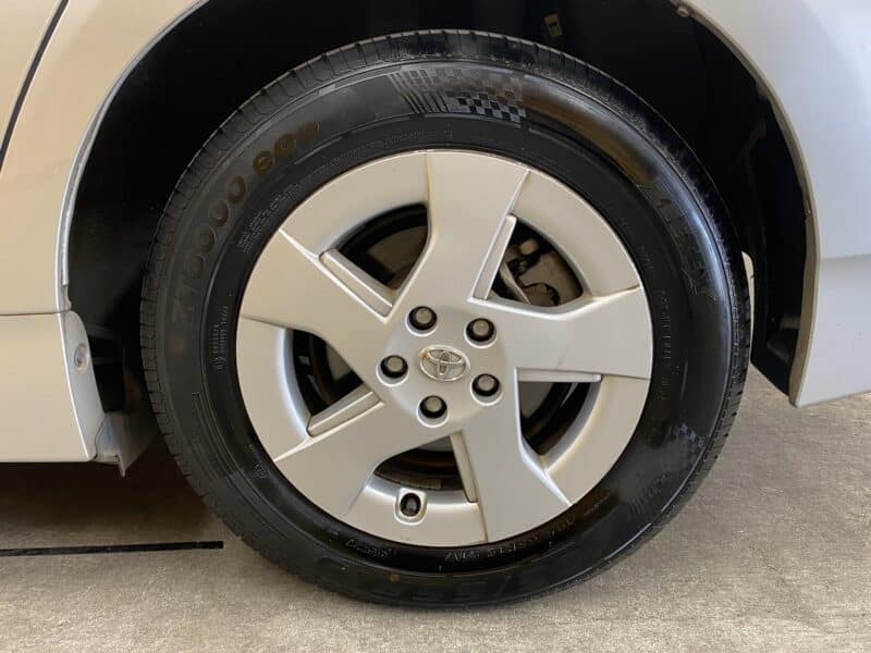 PRIUS プリウス S